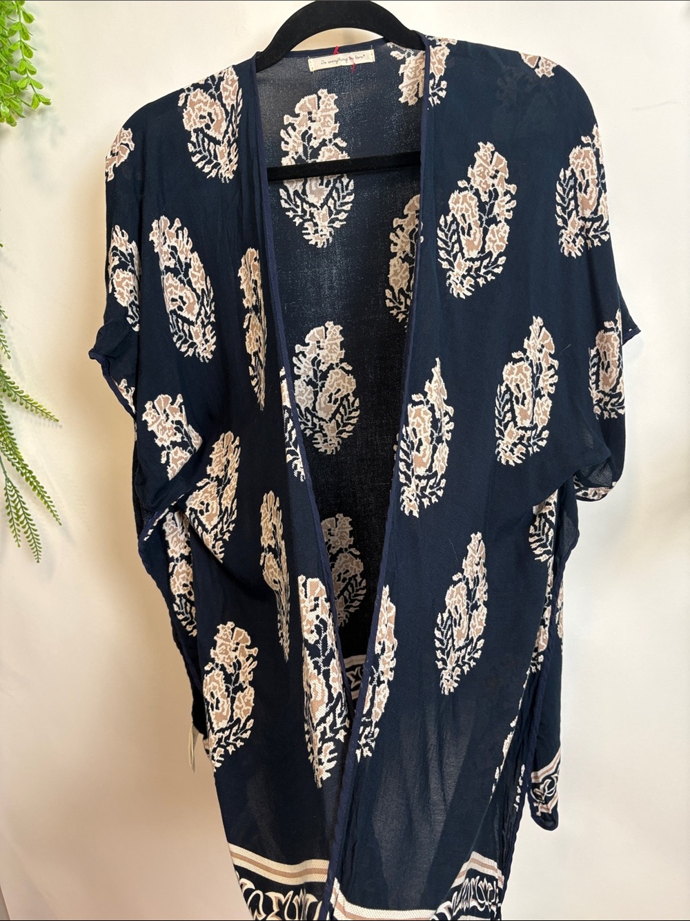 Do everything in love Navy & Cream Floral Kimono
